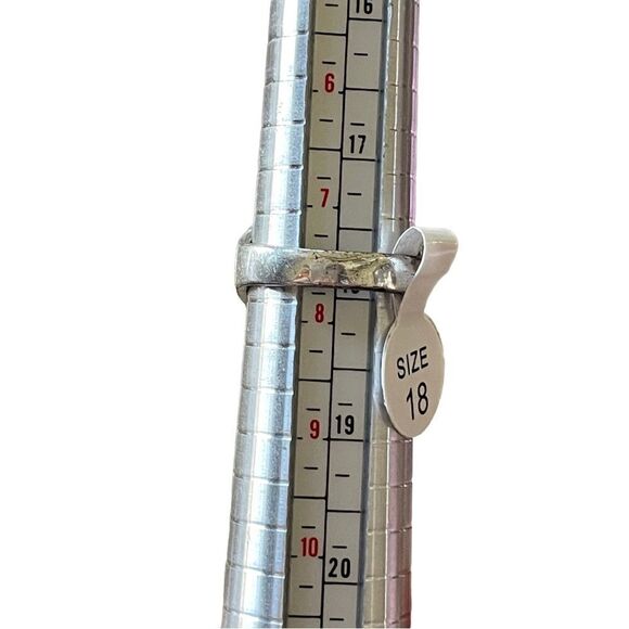 NWT silver tone marcasite like stones with red round center stone ring US size 8 - Picture 9 of 9